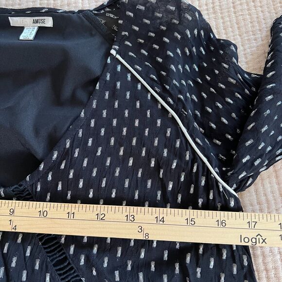 Amuse Society Women Tunic Top Blouse XS Black Silver Thread 3/4 Sleeve Tie Boho - Picture 14 of 16